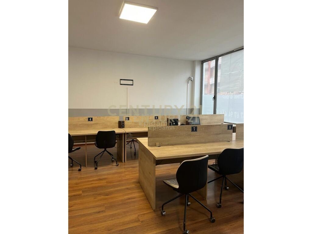 Ambient Komercial për Qira tek Kazazi, Durrës - 800€ | 160 m²