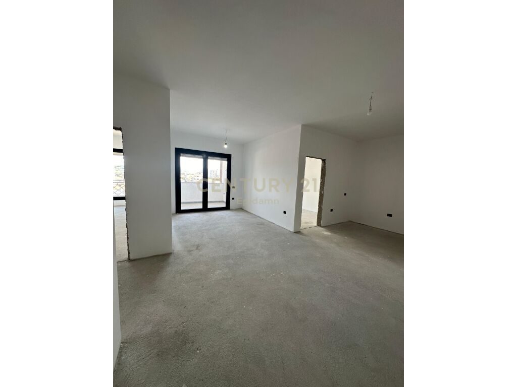 Apartament 2+1 në Shitje në Kavajë !!