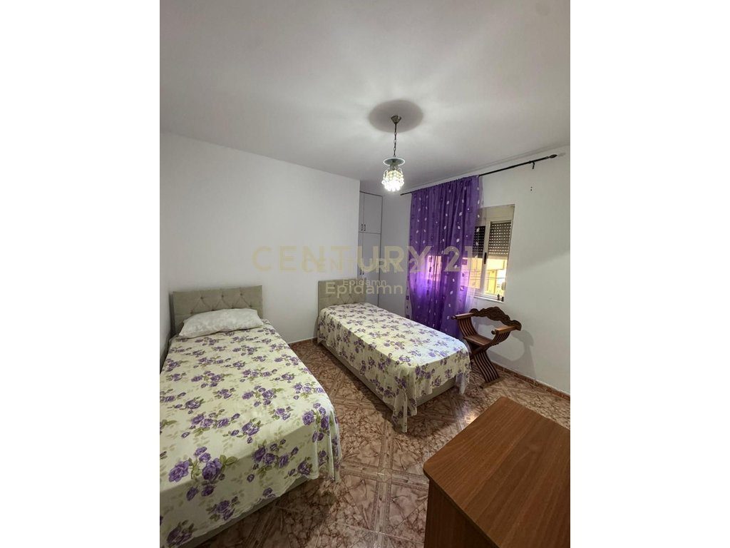 Apartament 2+1+2 Me Qira tek Gjykata Durres ! 3