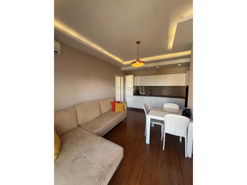 Apartament 1+1 per Qera prane Ish-Rajonit, Durres!