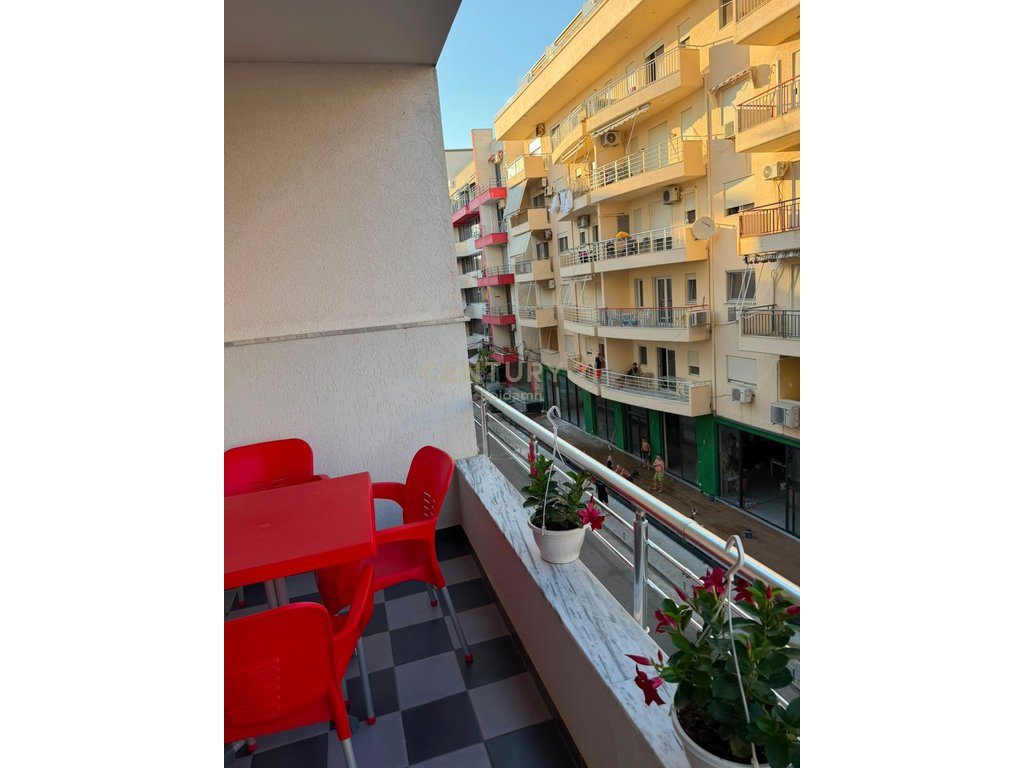 Apartament 1+1 me Qira në Vijën e Parë me Detin ne Plazh, Durres ! 3