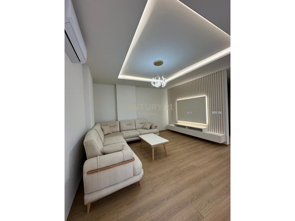 Apartament Luksoz 2+1+2 për shitje , Zogu i Zi Tirane