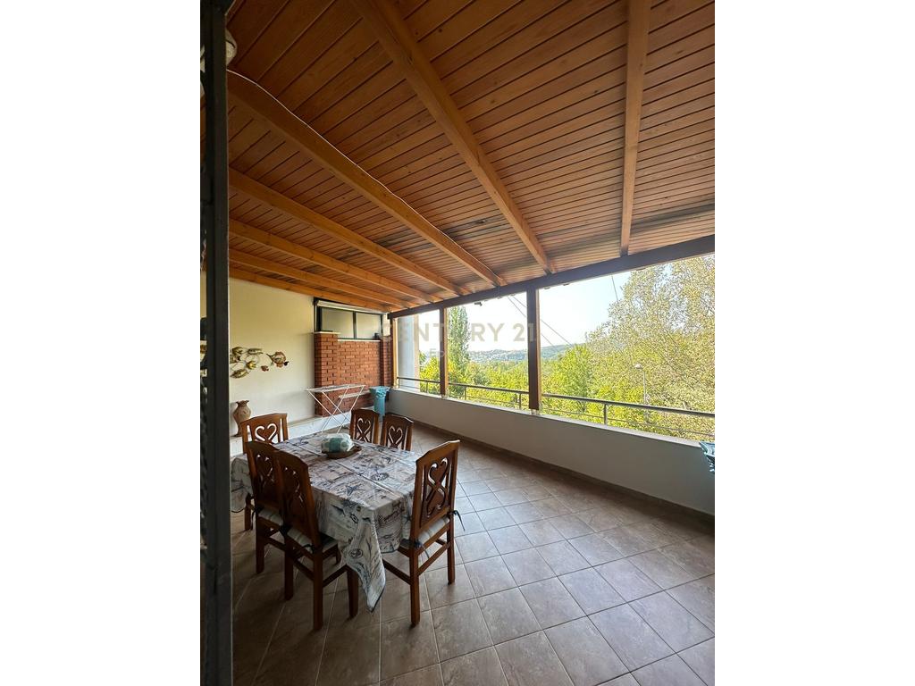 Apartament 2+1+2 Me Qira në Fresk 3
