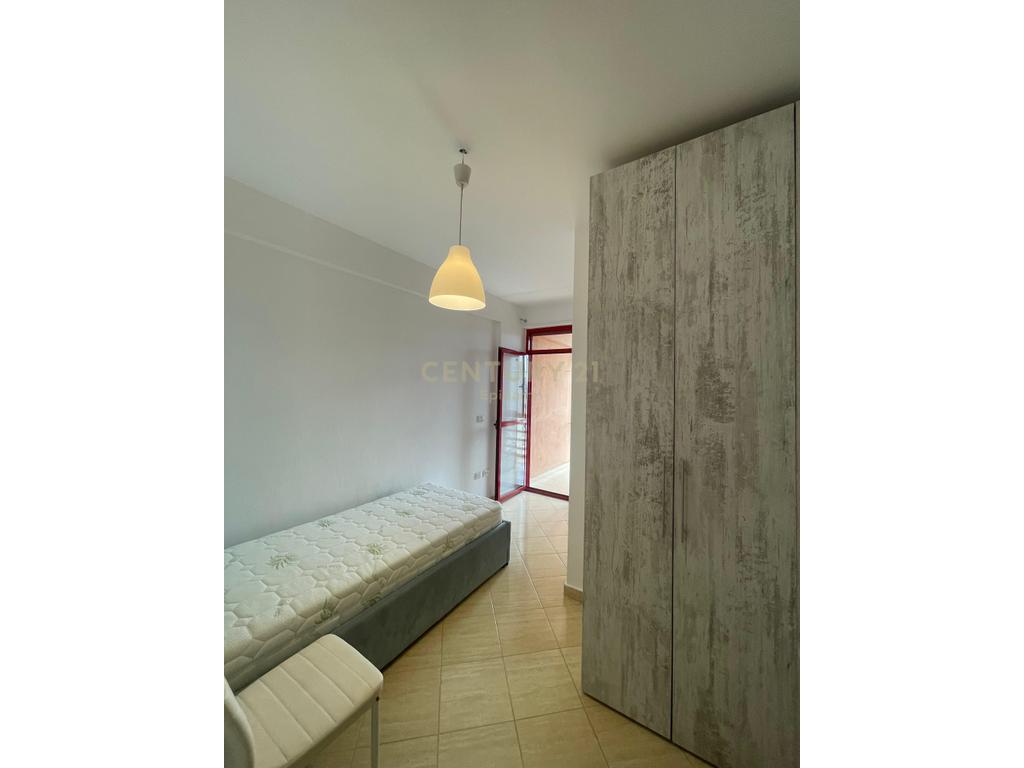 Apartament 2+1 Me Qira në Qendrën e Durrësit ! 3