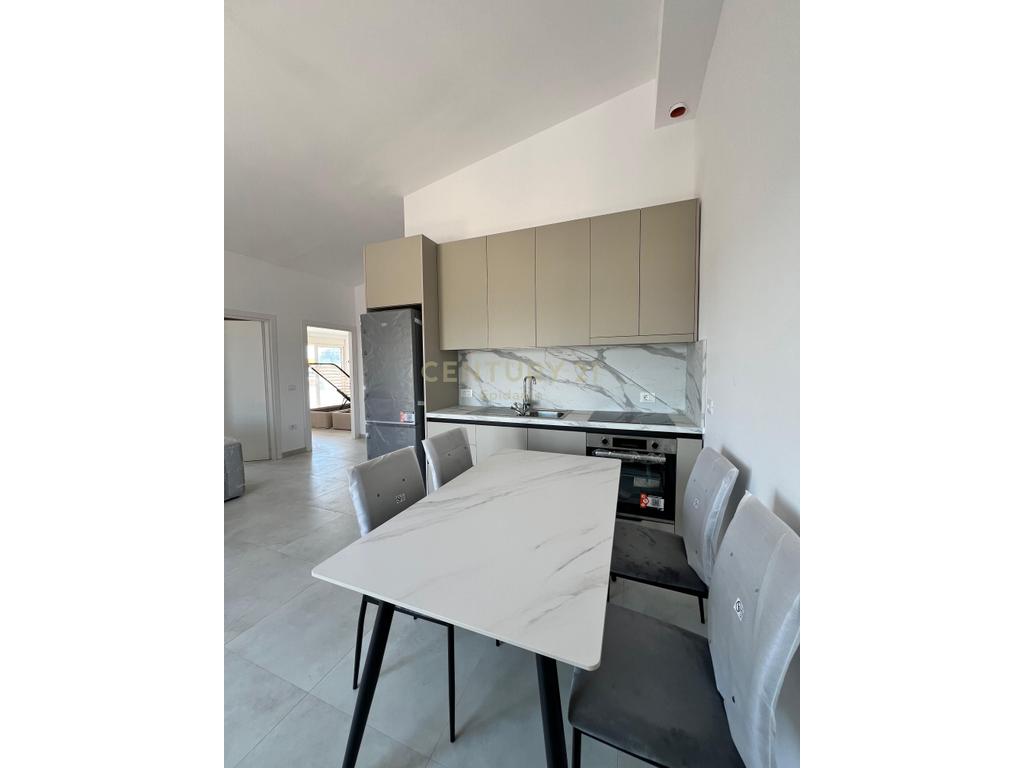 Apartament 2+1 per Shitje ne Qerret!