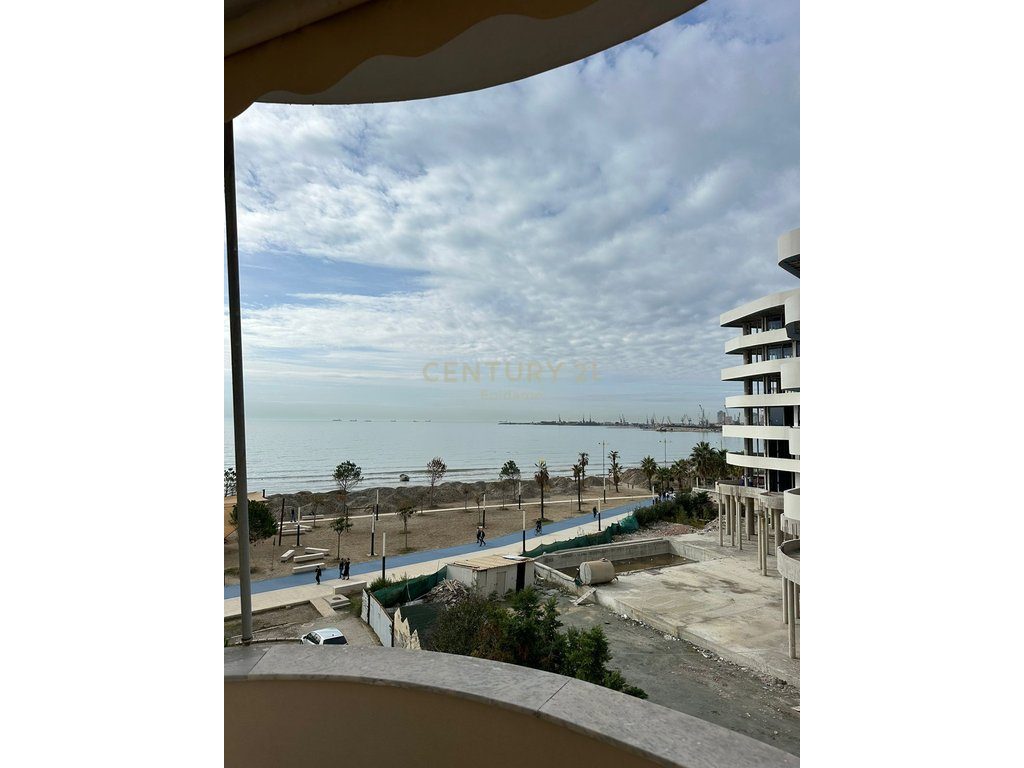 Apartament 2+1 Me Qira në Plazh Rrota e Kuqe, Durrës - 250€ |