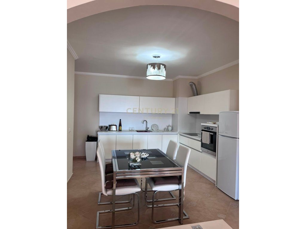 🌊 Shitet Apartament me Pamje Panoramike nga Deti – Vollga, Durrës 2