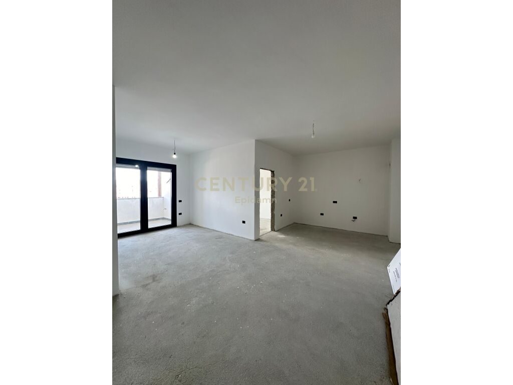 Apartament 2+1 në Shitje në Kavajë !!