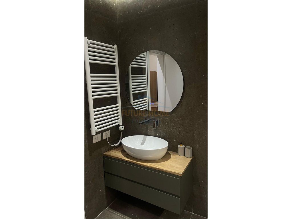 Qera, Apartament 2+1+2+Post Parkimi, Liqeni i Thatë, Tiranë.