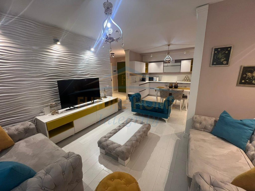 Qera, Apartament 2+1+2, Kopshti Zoologjik, Tiranë.