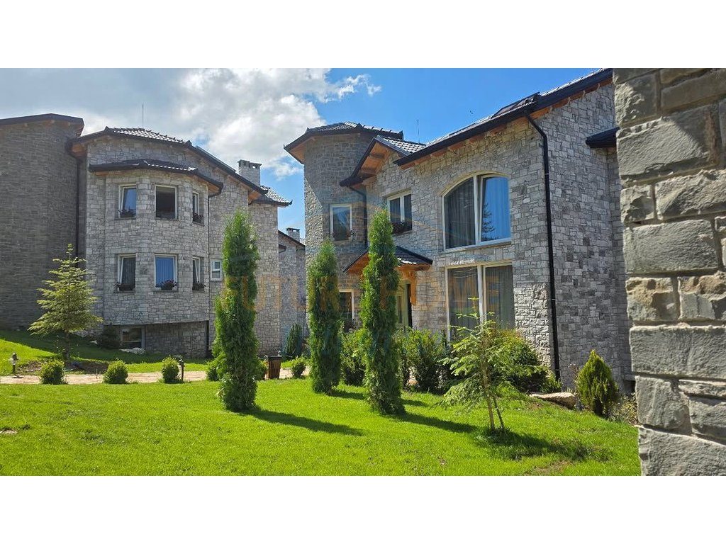 Shitet, Resort (Kompleks Agroturistik), Voskopojë, Korcë. 2