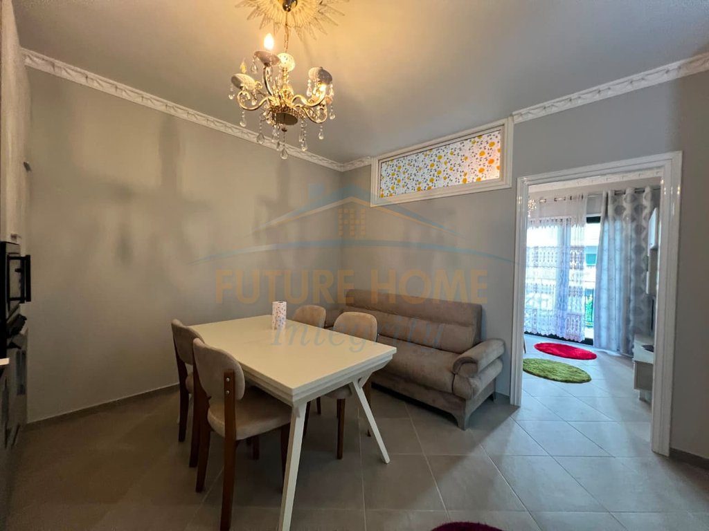 Qera, Apartament 1+1+Post Parkimi, Rezidenca Green City, Tiranë. 2