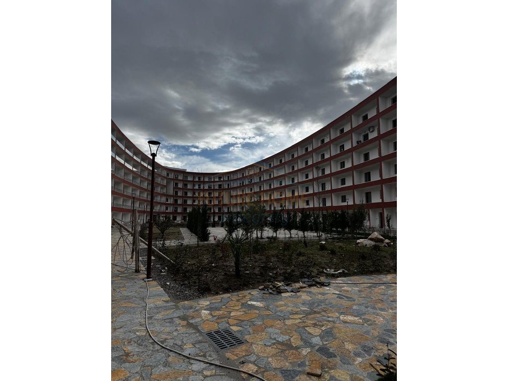 Shitet, Garsoniere, Kompleksi Eon, Durrës. 3