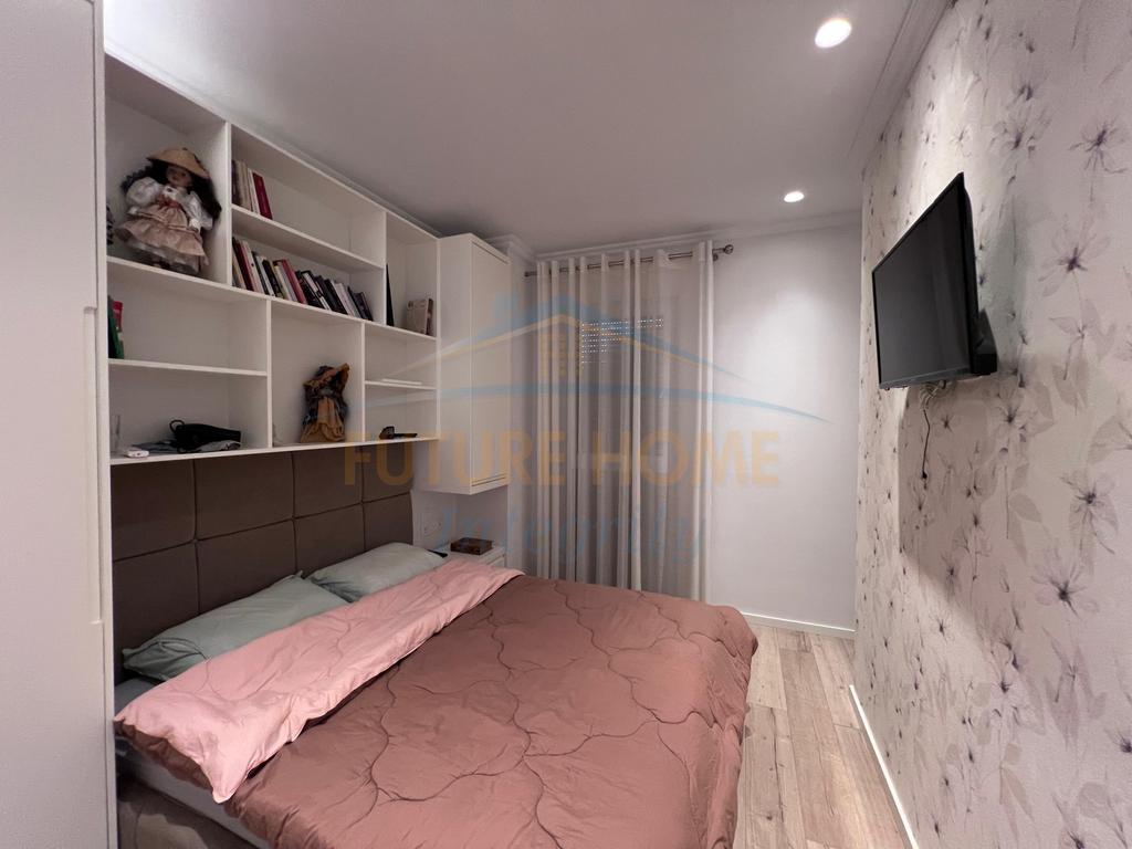 Qera, 2 Vila të bashkëngjitura, Vala Mar Residence, Hamallaj.
