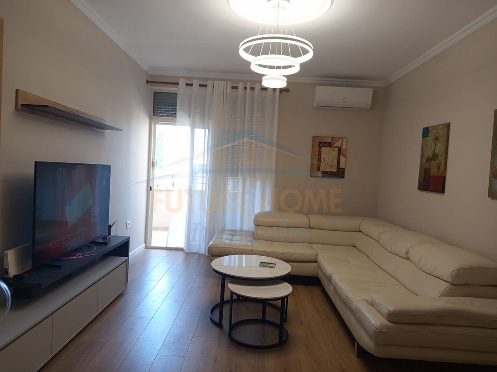 Qera, Apartament 1+1, 9 Katëshet, Tiranë. 70,000 Lekë 2