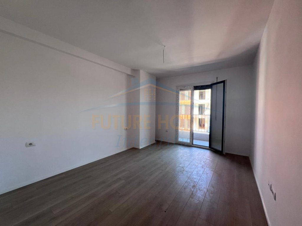 Shitet, Apartament 1+1, Color Splash Residence, Paskuqan, Tiranë. 4