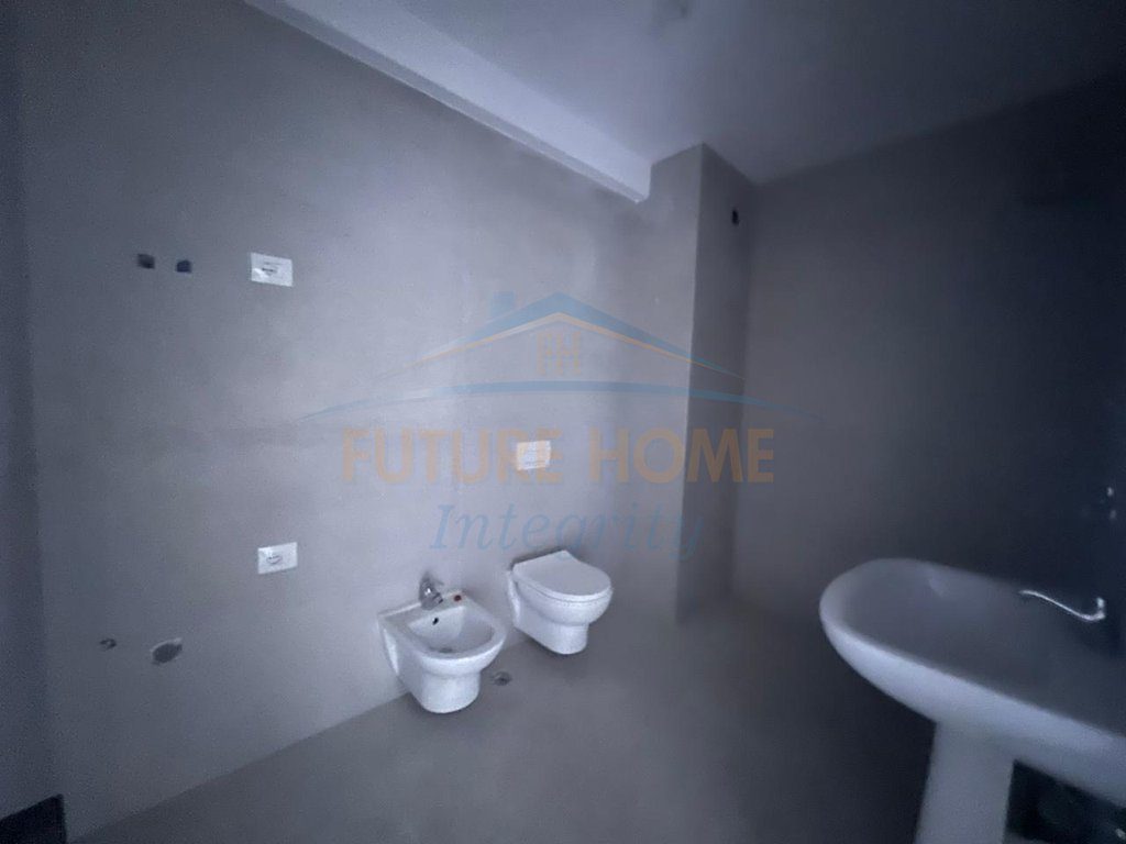 Shitet, Apartament 1+1, Color Splash Residence, Paskuqan, Tiranë. 3