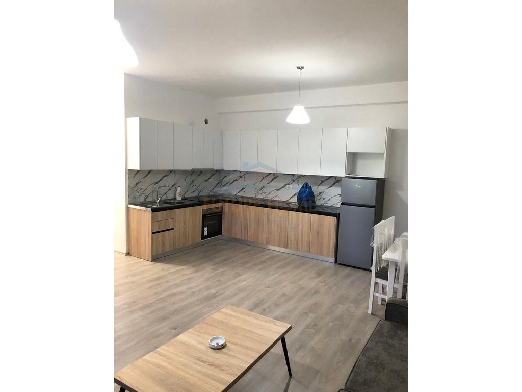 Qera, Apartament 2+1+2, Kompleksi Mangalem, Tiranë.