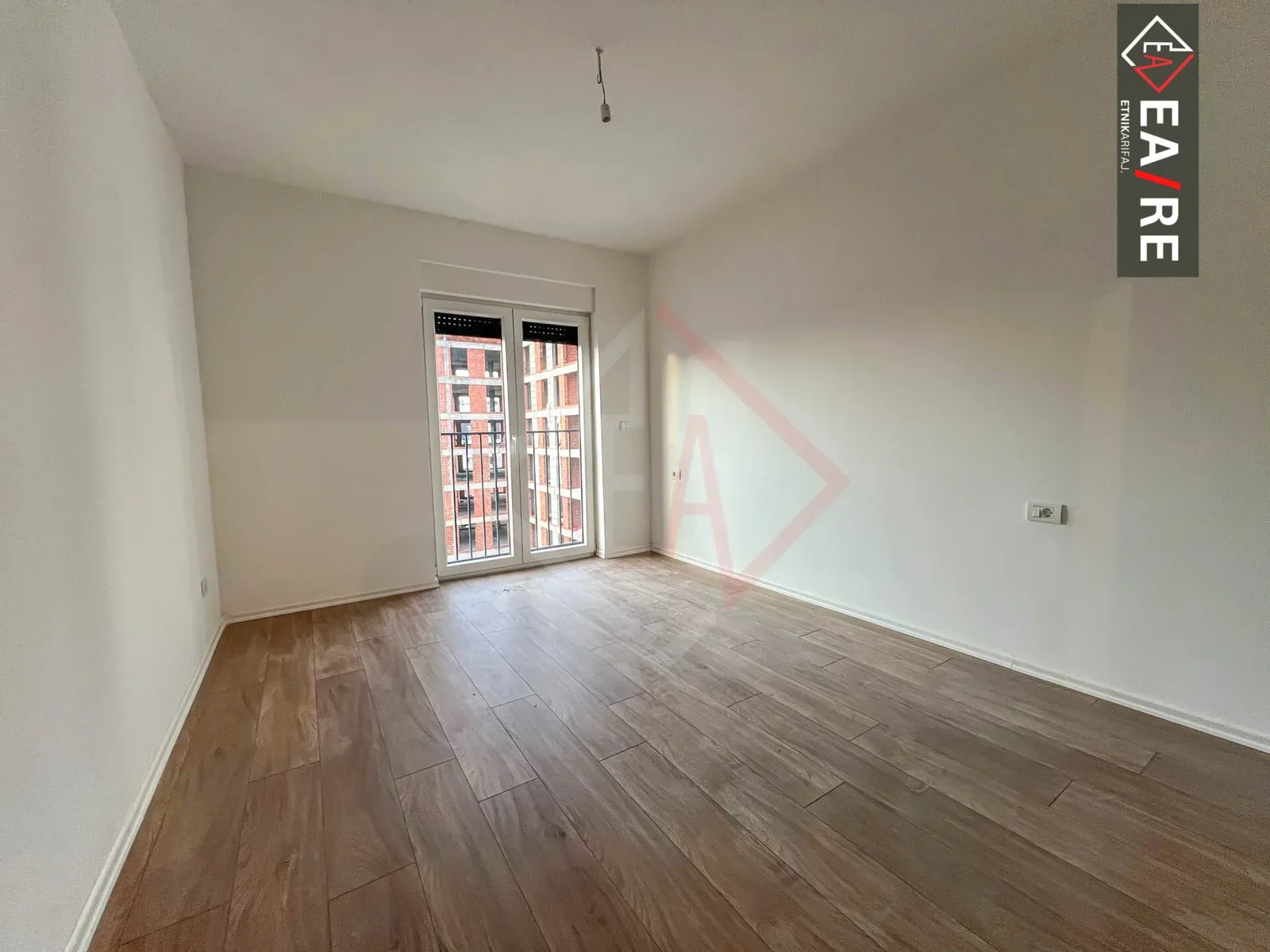 BANESË ME QIRA NË RRUGËN C 2