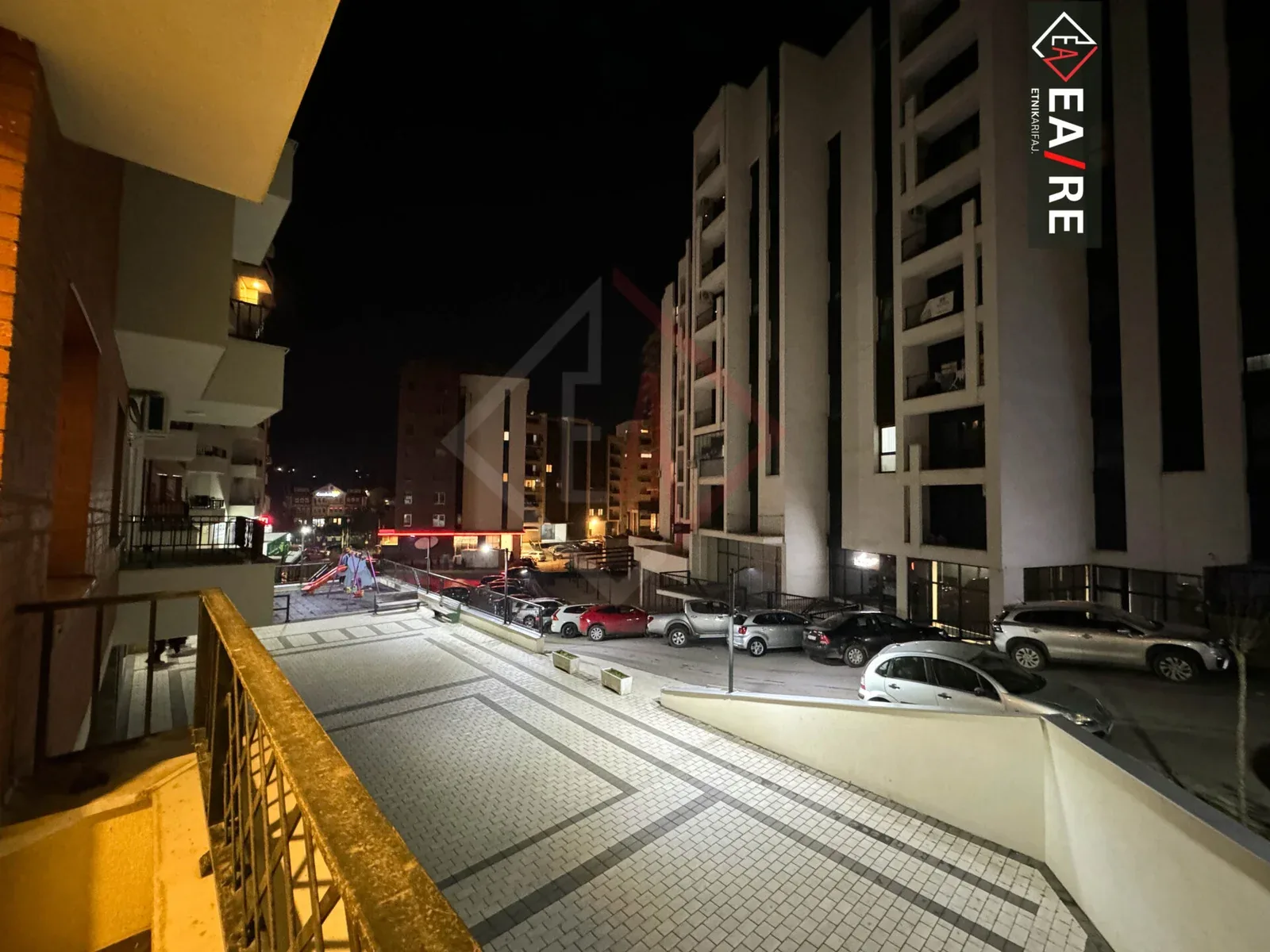 BANES-ZYRE ME QIRA NE RRUGEN C