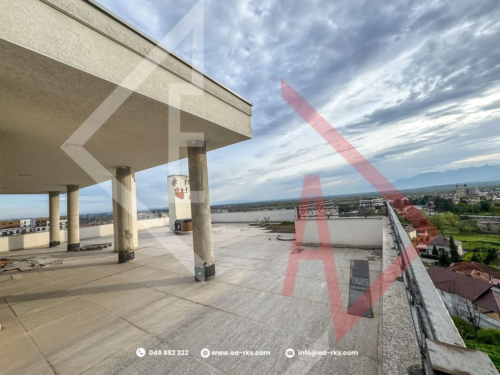 Penthouse Ekskluziv për Shitje – Në Qendër të Istogut