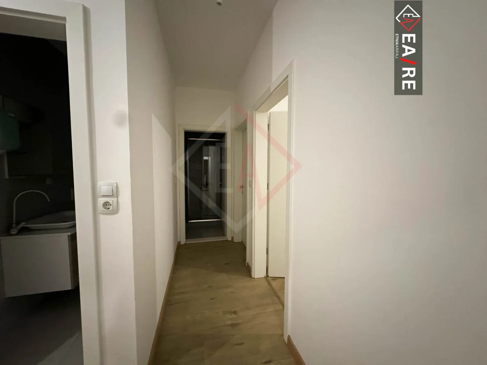 BANES-ZYRE ME QIRA NE RRUGEN C