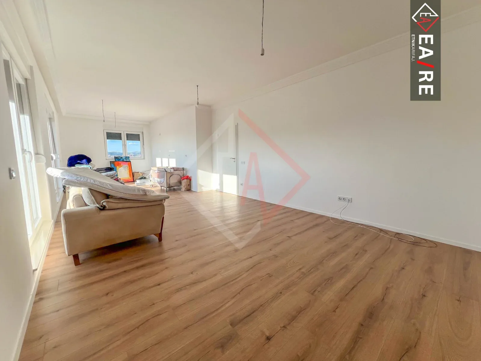 PENT-HOUSE ME QIRA NË DRAGODAN! 4