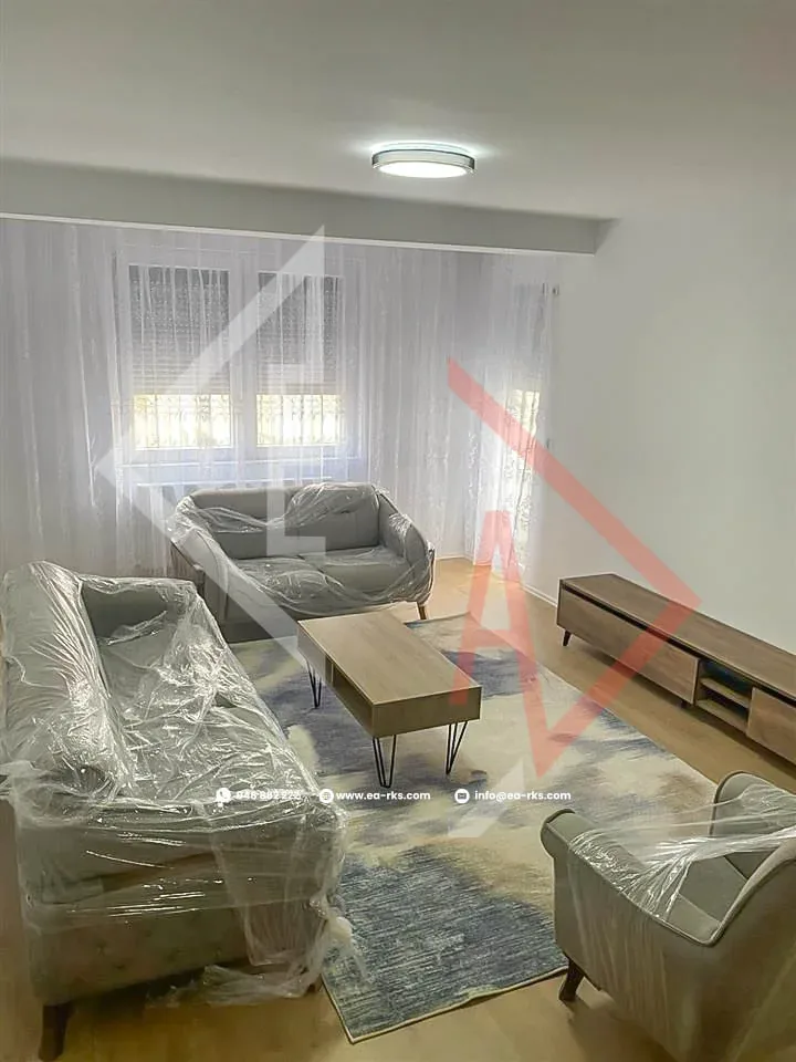 BANESË ME QIRA NË FUSHË-KOSOVË!