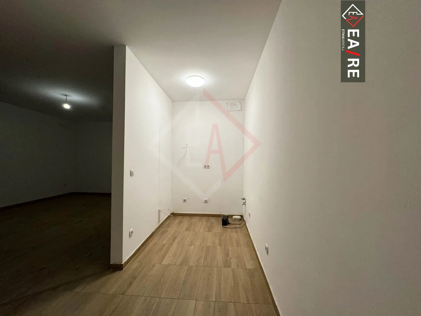 BANES-ZYRE ME QIRA NE RRUGEN C