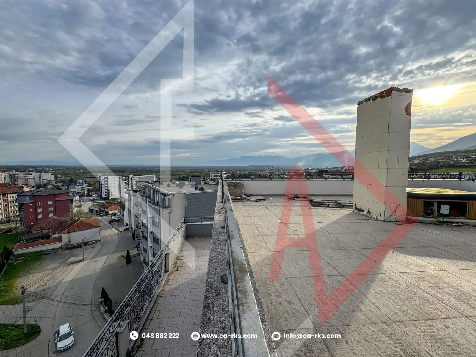 Penthouse Ekskluziv për Shitje – Në Qendër të Istogut