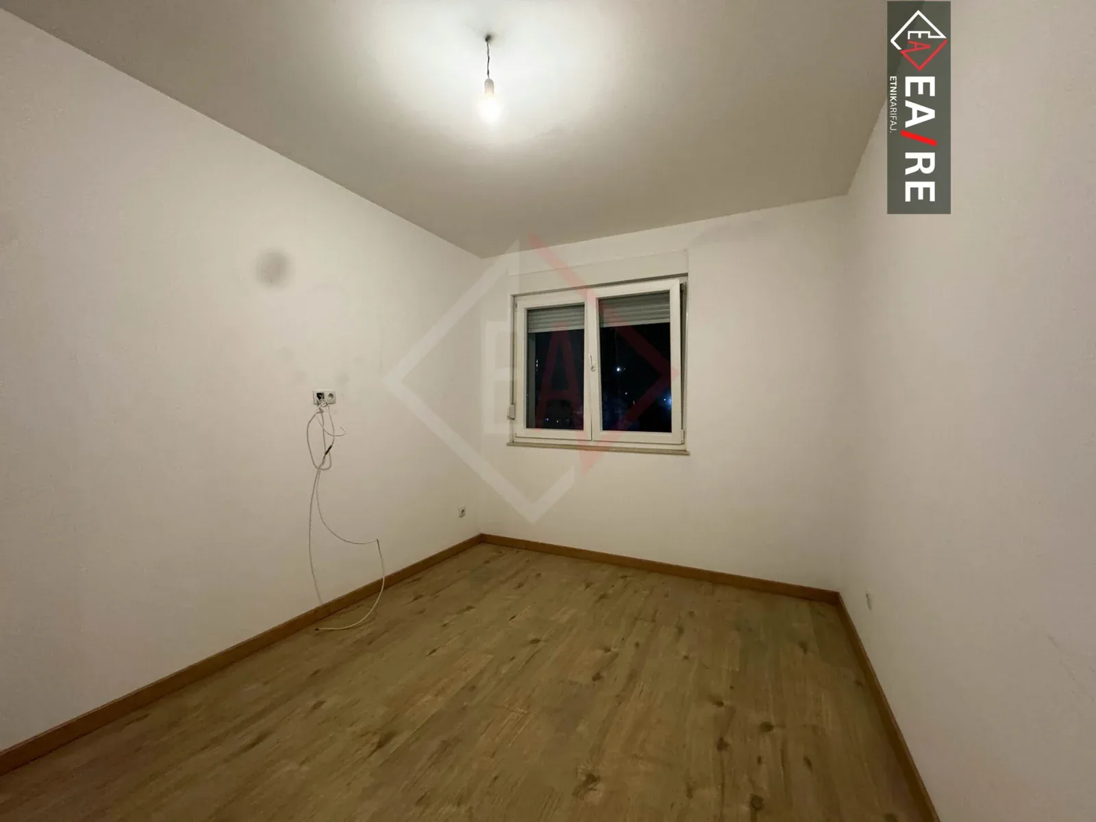 BANES-ZYRE ME QIRA NE RRUGEN C