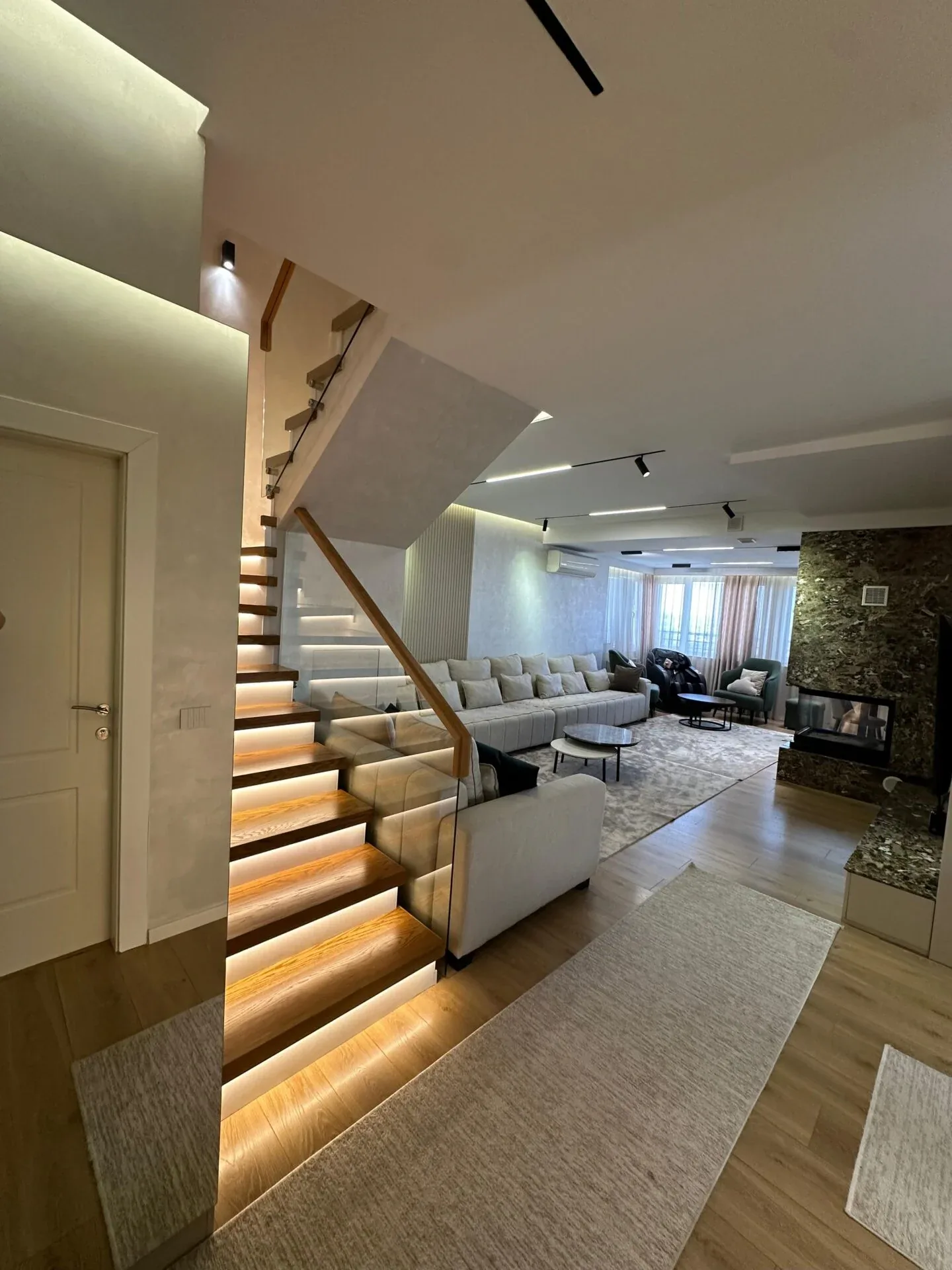 Shitet Super Duplex ne Tirane - Kompleksi “Vizion Plus”