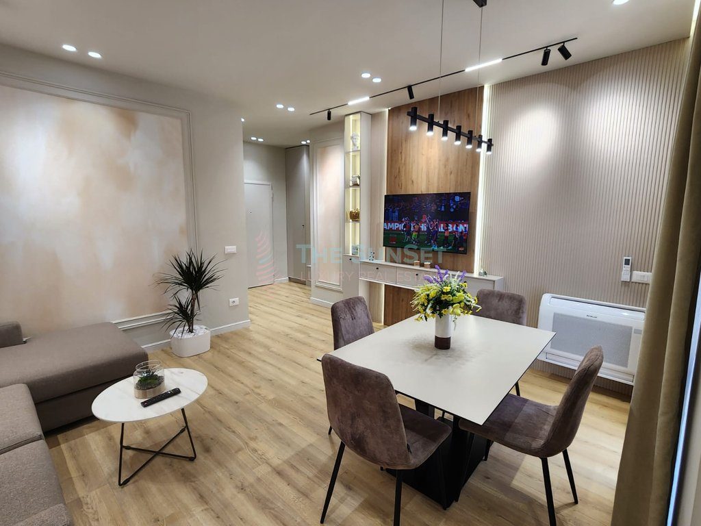 Apartament 2+1 për shitje në Durrës me pamje nga deti