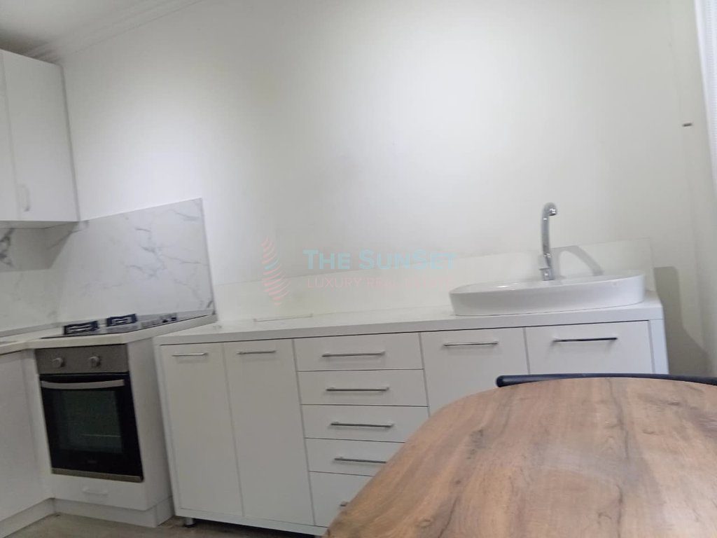 APARTAMENT 2+1 PËR QIRA PRANË RTSH ! 3