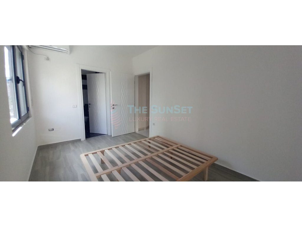 Apartament 1+1 për shitje në Rezidencën Poseidon, Lungomare, Vlorë 2