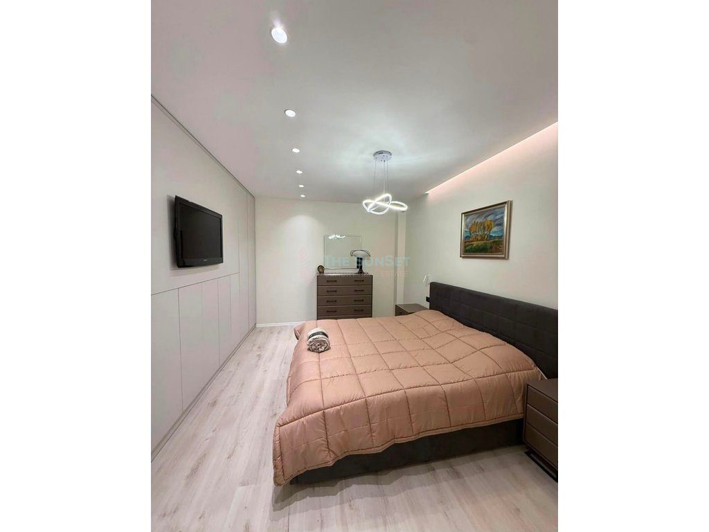 Apartament 1+1 për qira në rrugën e Elbasanit 3