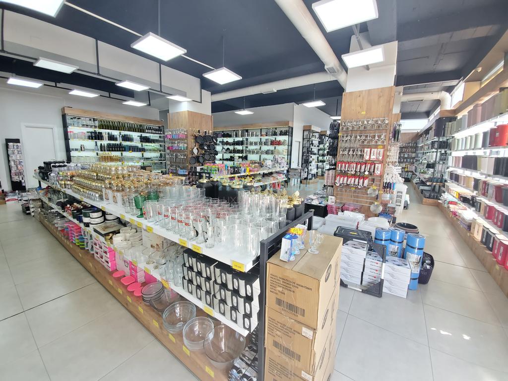 Njësi biznesi për shitje tek Komuna e Parisit! 3