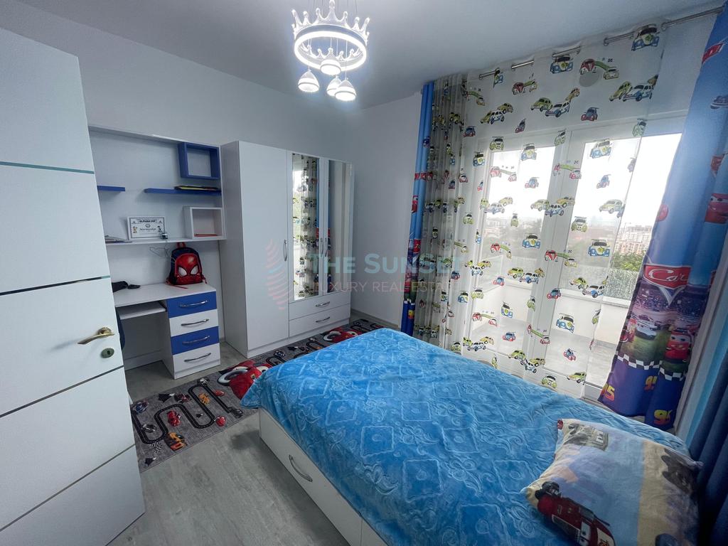 Vilë 3-Katshe Luxury për shitje me Pamje nga Deti në Golem 4