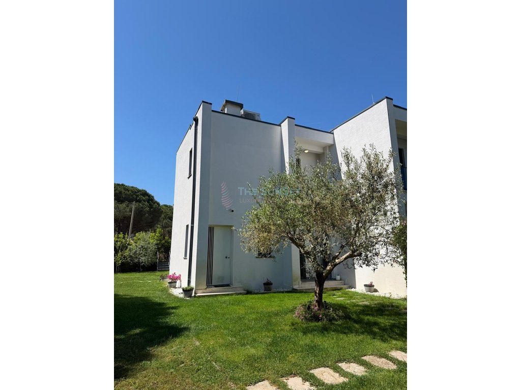 Vilë individuale për qira në Vala Mar, Durrës