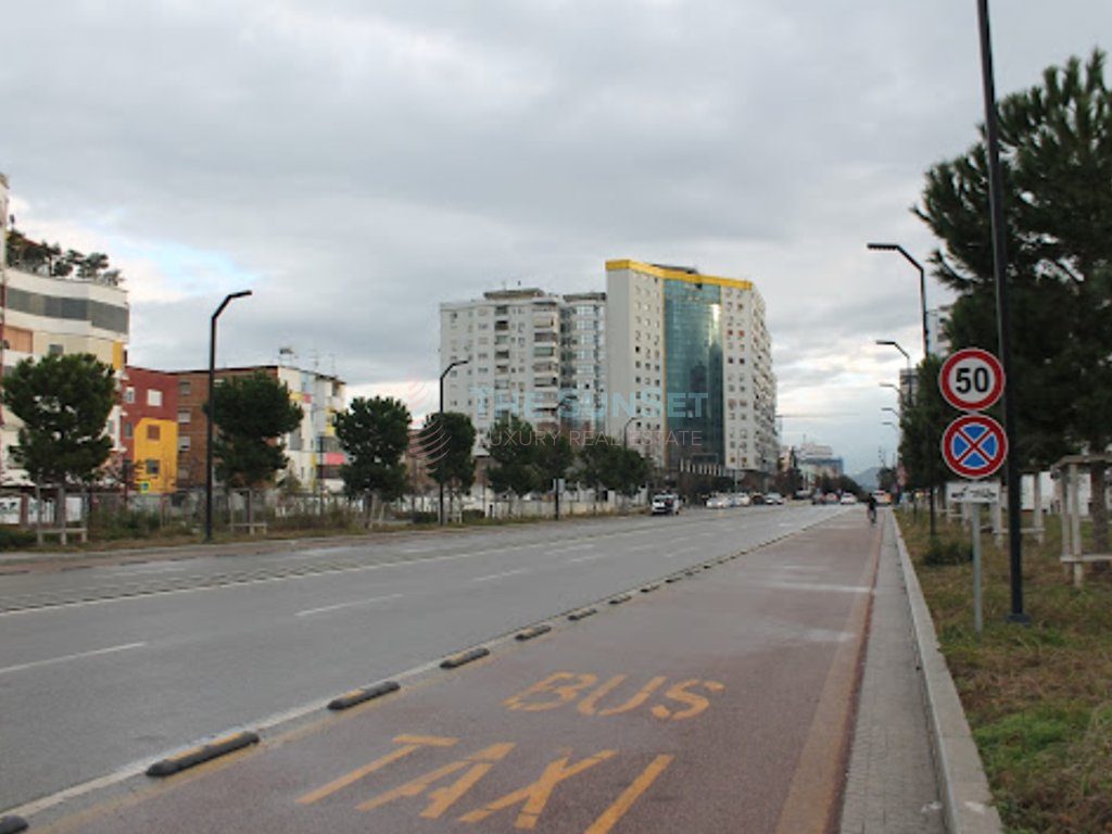 Apartament 2+1 për shitje në Rrugën e Brrakës 1