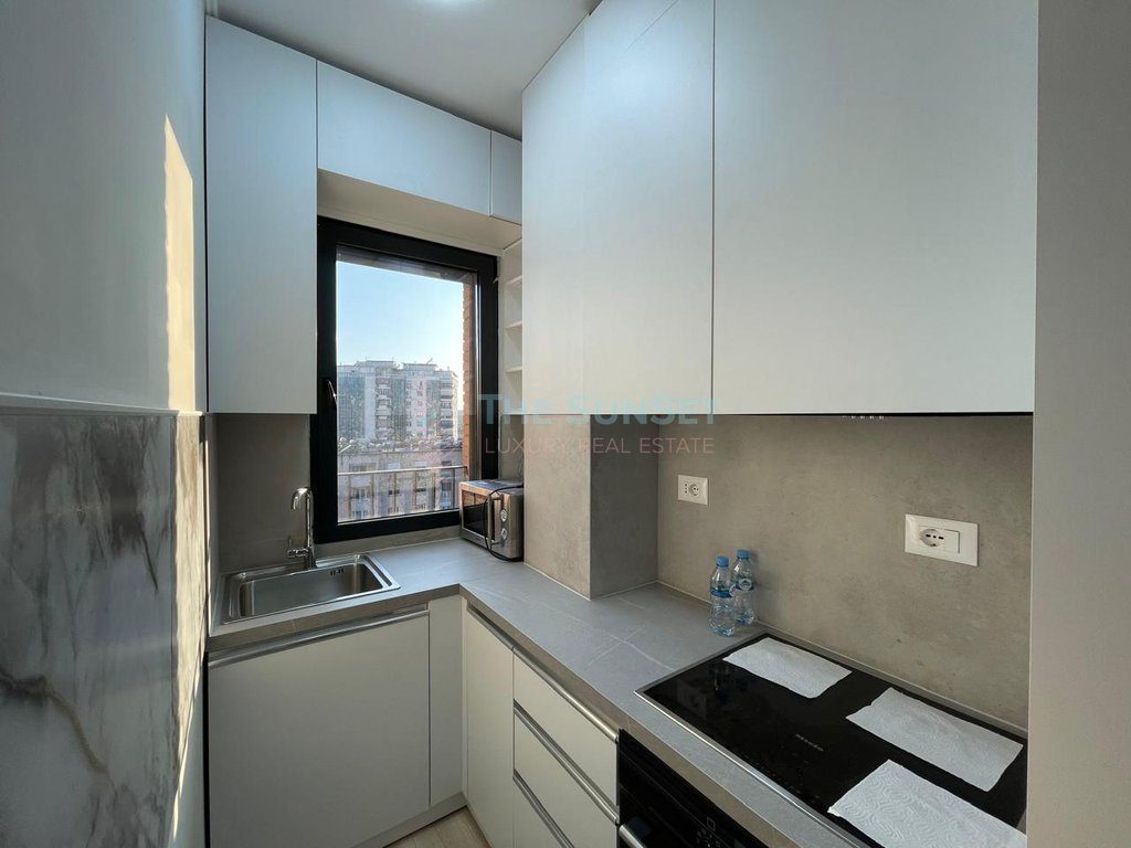 Apartament 2+1 për Qira pranë Tregut Elektrik 2