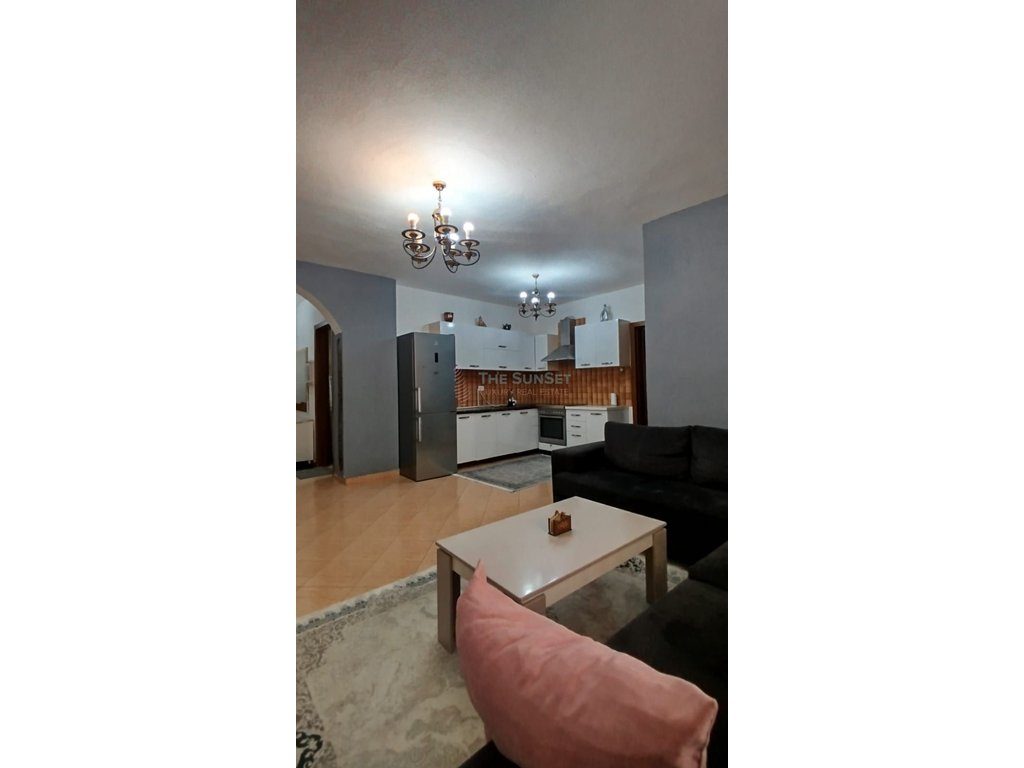Apartament 3+1 për shitje tek Stadiumi Dinamo ! 4