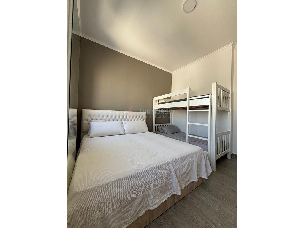 Apartament 2+1+2 për shitje në Porto Lalzi 4
