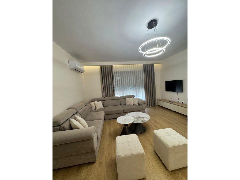 Apartament 2+1+2 me parkim për qira – përballë Maternitetit të Ri, Tiranë 2