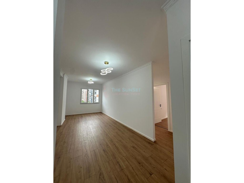 Apartament 2+1+2 për shitje në zonën e Astirit 3