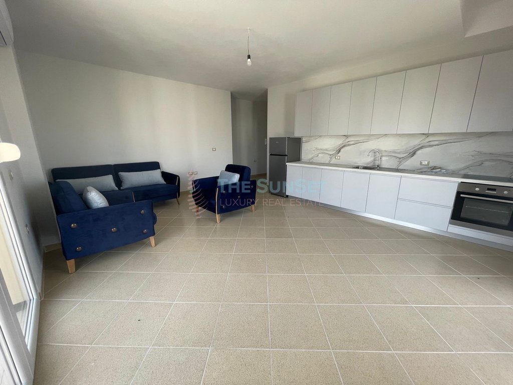 Garzoniere për shitje në Vlorë 3