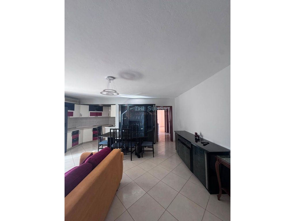 Apartament 3+2+2 për qira në Rrugën "Sami Frashëri" 4