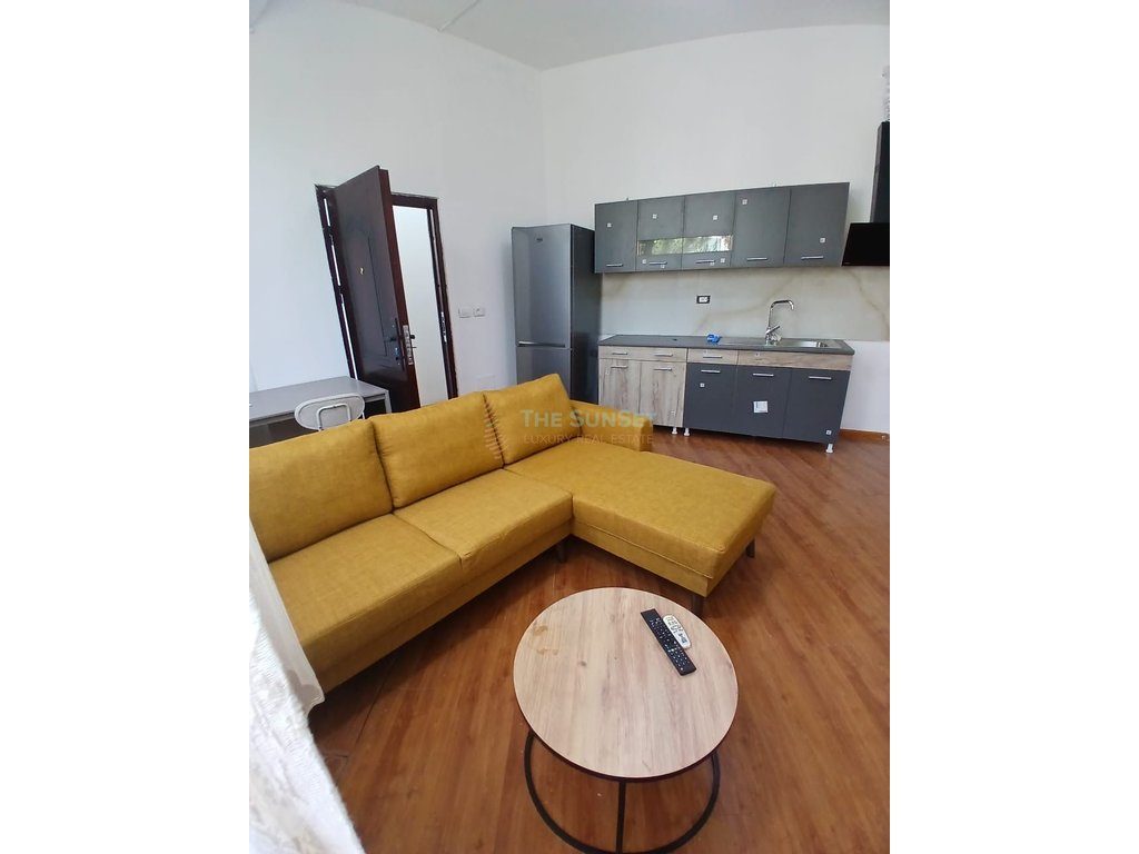 Apartament 2+1 për qira te Kopshti Zoologjik