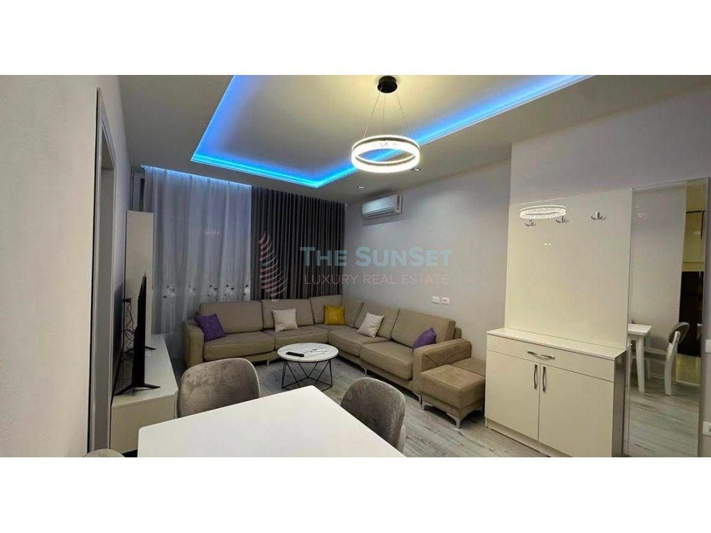 Apartament 1+1 për qira pranë Farmacia 10