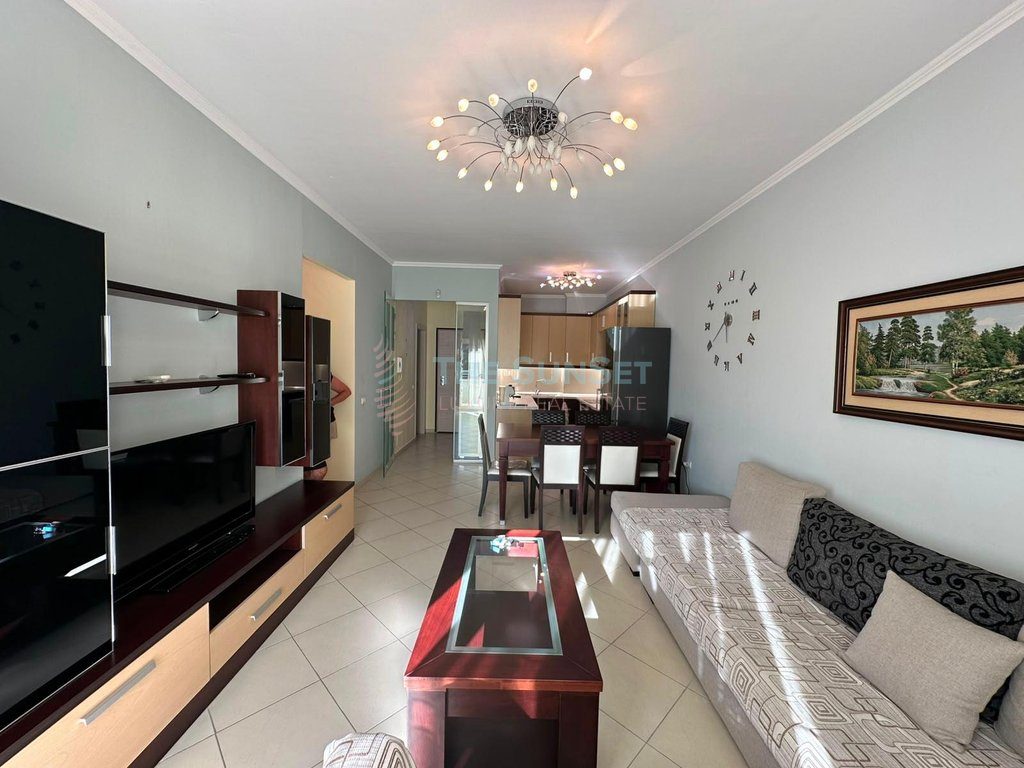 Apartament 2+1 për qira te Kopshti Botanik 2